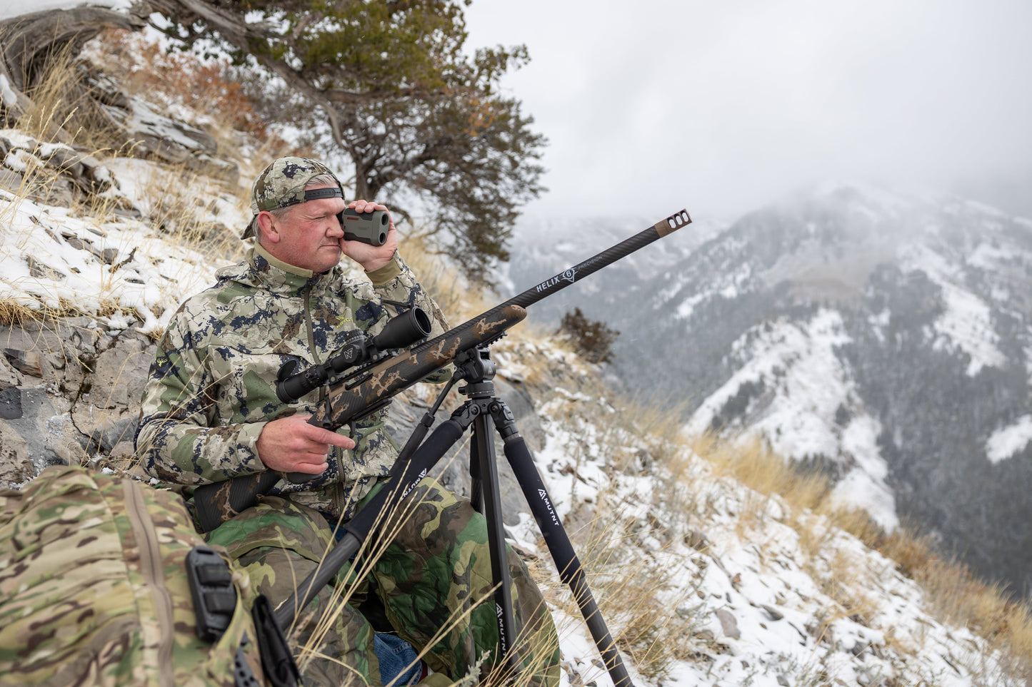 CF-69 Carbon Fiber Tripod