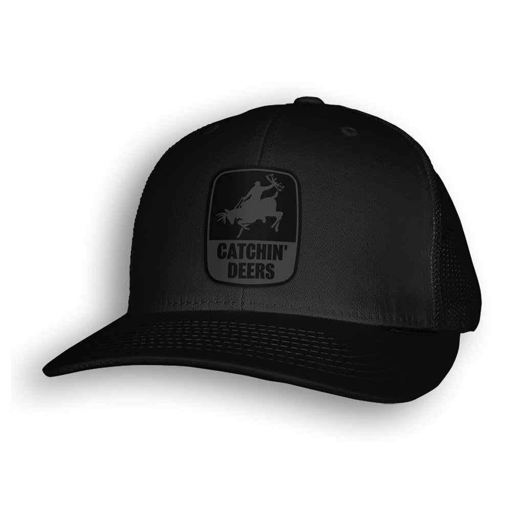 Catchin' Deers Giddy Up Meshback Hat Black
